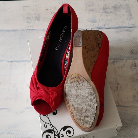 Rampage Red Canvace Peep Toes - Picture 4 of 5